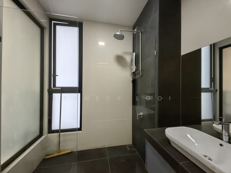 Apartment for Rent at Eco Nest @ Eco Botanic - Kennedy Looi - Bathroom - PropertyGuru.com.my