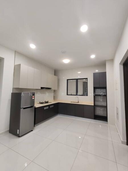 Condominium for Rent at Bay Laurel @ Country Garden Danga Bay - Andrew Keng - Kitchen - PropertyGuru.com.my