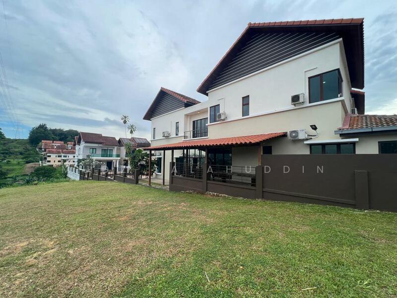 Semi-Detached House for Sale in Desa Sri Hartamas (Sri Hartamas) - Mudz Salahuddin - Exterior - PropertyGuru.com.my