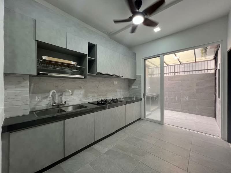 Semi-Detached House for Sale in Desa Sri Hartamas (Sri Hartamas) - Mudz Salahuddin - Kitchen - PropertyGuru.com.my