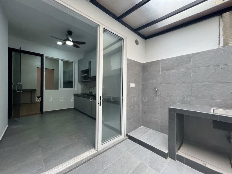 Semi-Detached House for Sale in Desa Sri Hartamas (Sri Hartamas) - Mudz Salahuddin - Kitchen - PropertyGuru.com.my