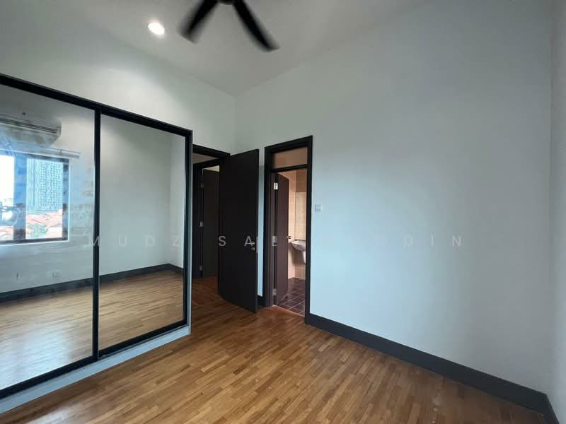 Semi-Detached House for Sale in Desa Sri Hartamas (Sri Hartamas) - Mudz Salahuddin - Bedroom - PropertyGuru.com.my