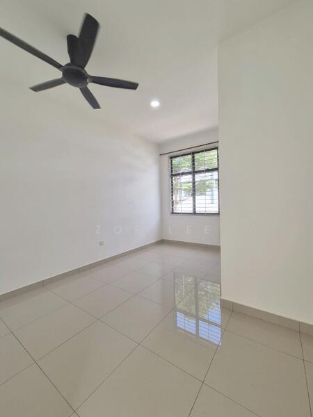 2-storey Terraced House for Sale in Bandar Cemerlang (Ulu Tiram) - Zoe Lee - Interior - PropertyGuru.com.my