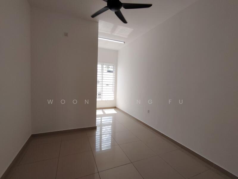 1st floor 3rd Bedroom