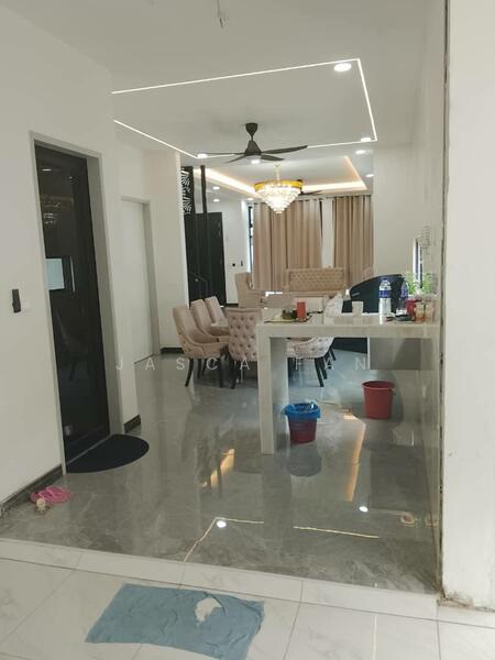 Semi-Detached House for Sale in Setia Tropika (Johor Bahru) - Jasca Fan - Dining Room - PropertyGuru.com.my