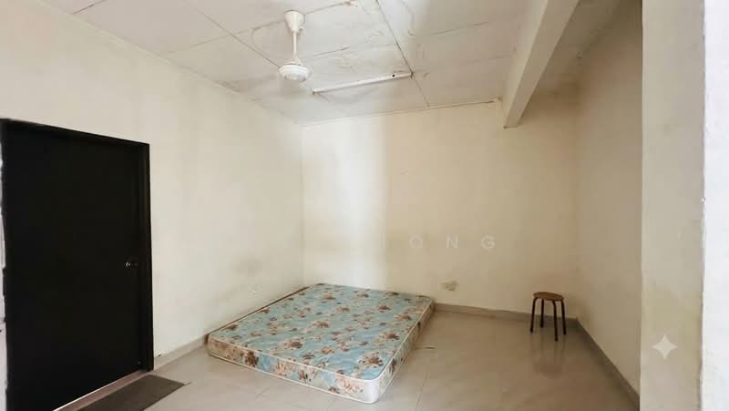 Townhouse for Sale in Jalan Ipoh (Kuala Lumpur) - Ken Chong - Bedroom - PropertyGuru.com.my