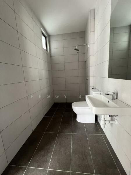 Cluster House for Sale in Bandar Bukit Puchong 2 (Puchong) - Peggy Sim - Bathroom - PropertyGuru.com.my