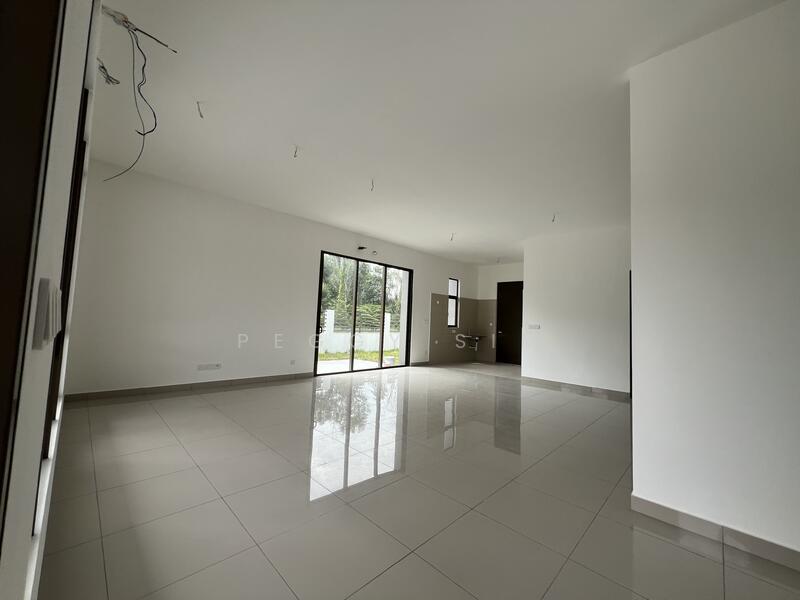Cluster House for Sale in Bandar Bukit Puchong 2 (Puchong) - Peggy Sim - Living Room - PropertyGuru.com.my