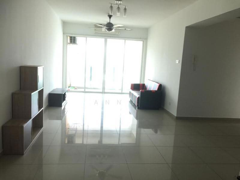 Kondominium untuk Dijual di The Zest @ Kinrara 9 - Ann . - Living Room - PropertyGuru.com.my