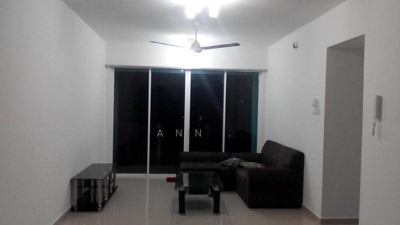Kondominium untuk Dijual di The Zest @ Kinrara 9 - Ann . - Living Room - PropertyGuru.com.my