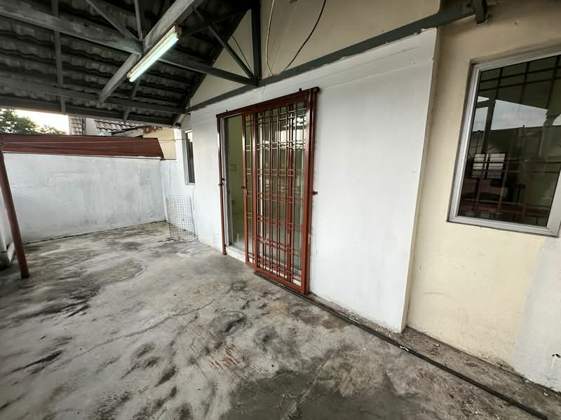 Rawang Putra Town House Perdana 2 Bukit Rawang Jaya Town 1 untuk Untuk Dijual - RM 280,000, Feb 2026 - Exterior - PropertyGuru.com.my