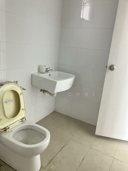 Pejabat untuk Disewa di Chow Kit (KL City Centre) - June Chai - Bathroom - PropertyGuru.com.my