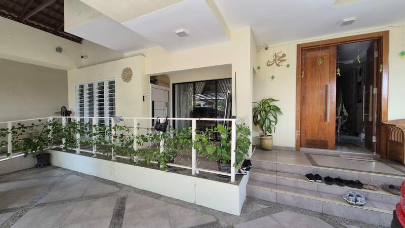 2-storey Terraced House for Sale in Seksyen 13 (Shah Alam) - Irwan Yusoff - Exterior - PropertyGuru.com.my