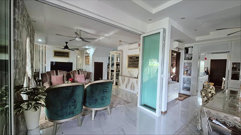 2-storey Terraced House for Sale in Seksyen 13 (Shah Alam) - Irwan Yusoff - Living Room - PropertyGuru.com.my