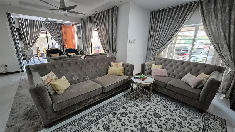 2-storey Terraced House for Sale in Seksyen 13 (Shah Alam) - Irwan Yusoff - Living Room - PropertyGuru.com.my