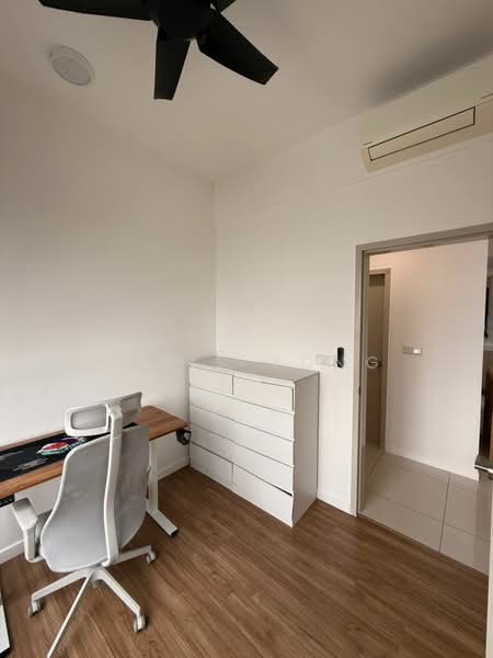 Service Residence for Rent at SouthPlace Residences @ Tropicana Metropark - Paris Yong - Study - PropertyGuru.com.my