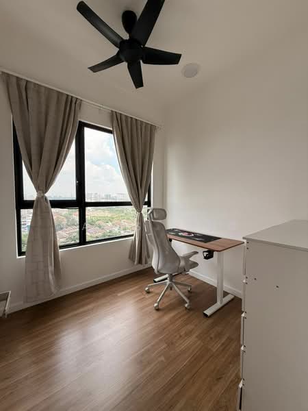 Service Residence for Rent at SouthPlace Residences @ Tropicana Metropark - Paris Yong - Study - PropertyGuru.com.my