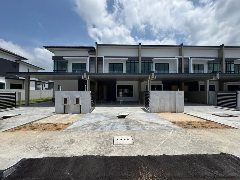 Rumah Teres 2 Tingkat untuk Dijual di City Garden (Samarahan) - Leslie Loi - Exterior - PropertyGuru.com.my