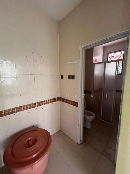 Gound Floor Bathroom