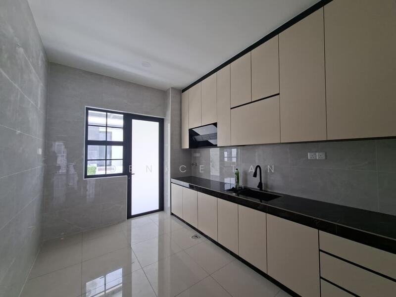 Attleborough / Tate Bilston 22'x65' @ Eco Botanic untuk Untuk Disewa - RM 4,300 /bulan, Mac 2026 - Kitchen - PropertyGuru.com.my