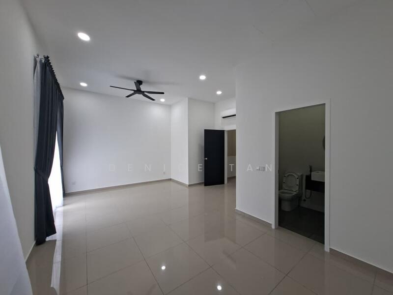 Attleborough / Tate Bilston 22'x65' @ Eco Botanic untuk Untuk Disewa - RM 4,300 /bulan, Mac 2026 - Master bedroom - PropertyGuru.com.my