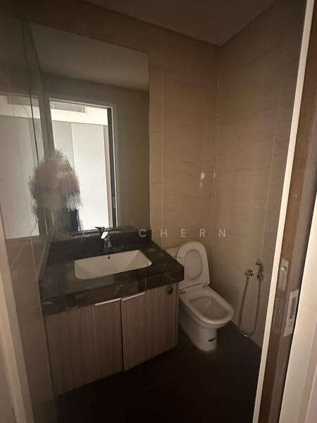 Kondominium untuk Disewa di Cappella Embassy - CK Chern - Bathroom - PropertyGuru.com.my