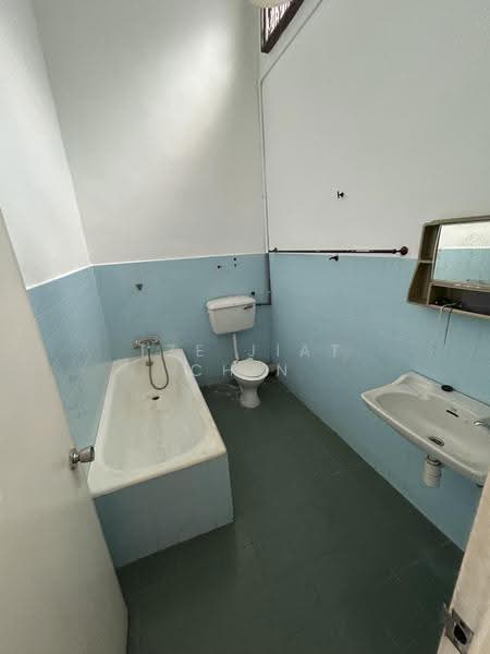 2-storey Terraced House for Sale in Petaling Jaya (Selangor) - Jack Chin - Bathroom - PropertyGuru.com.my