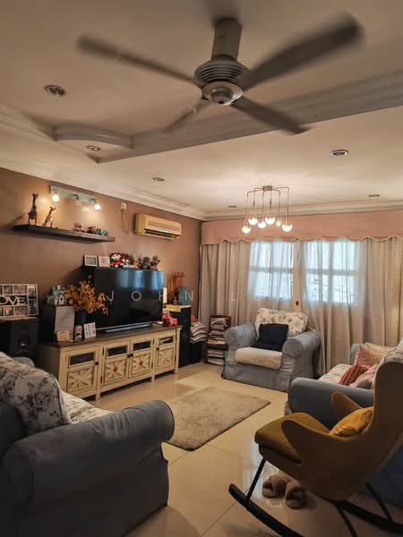 Rumah Teres 2 Tingkat untuk Dijual di Kota Kemuning (Shah Alam) - John Lee - Living Room - PropertyGuru.com.my