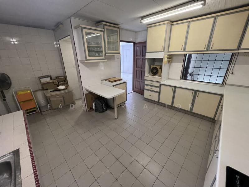 Rumah Banglo untuk Dijual di Taman Desa (Kuala Lumpur) - Fadzli Realtor - Kitchen - PropertyGuru.com.my
