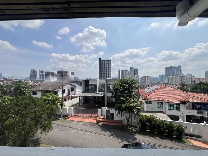 Rumah Banglo untuk Dijual di Taman Desa (Kuala Lumpur) - Fadzli Realtor - Exterior - PropertyGuru.com.my