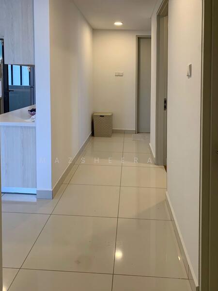 Kondominium untuk Disewa di Vivo Residential Suites - Mazsheera . - Corridor - PropertyGuru.com.my