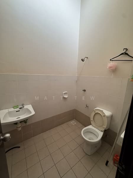 2-storey Terraced House for Sale in Bandar Bukit Tinggi 2 (Klang) - Matt Tew - Bathroom - PropertyGuru.com.my