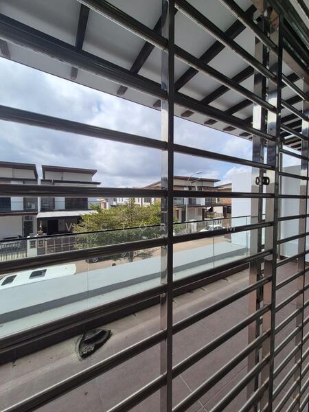 2-storey Terraced House for Sale in Bandar Cemerlang (Ulu Tiram) - Victor Lim - PropertyGuru.com.my