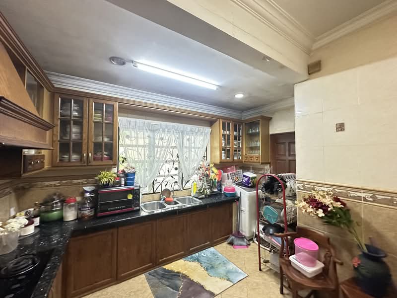 Banglo Pautan untuk Dijual di Kota Damansara (Selangor) - Esther Lim - Kitchen - PropertyGuru.com.my