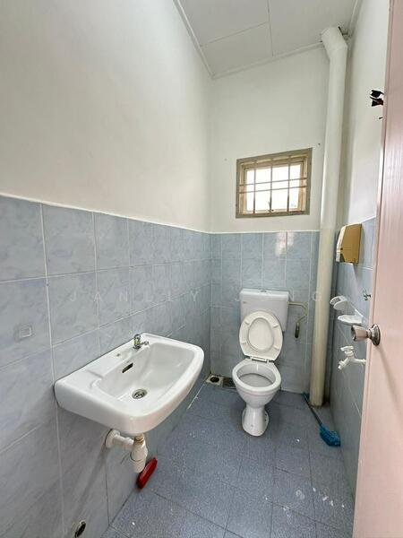 2-storey Terraced House for Sale in Taman Seri Orkid (Skudai) - Janlly Jong - Bathroom - PropertyGuru.com.my