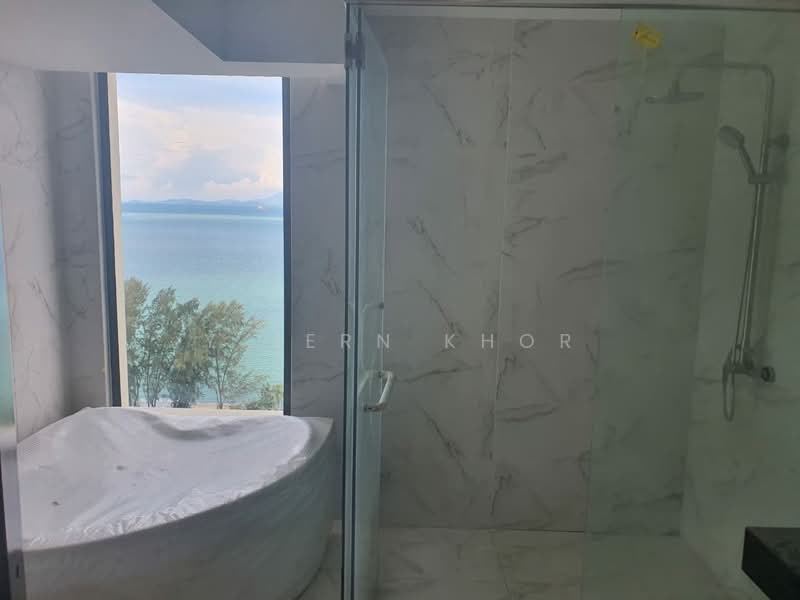Hotel / Resort for Sale in George Town (Penang) - Y Jern Khor - Bathroom - PropertyGuru.com.my