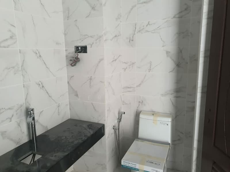 Hotel / Resort for Sale in George Town (Penang) - Y Jern Khor - Bathroom - PropertyGuru.com.my