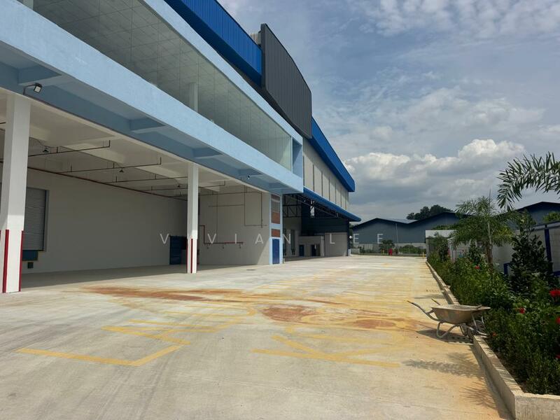 Detached Factory for Rent in Rawang (Selangor) - Vivian Lee - Exterior - PropertyGuru.com.my