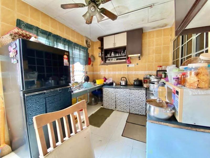 Rumah Teres 1-Tingkat untuk Dijual di Taman Hiew Piow (Semenyih) - Calvin Kok - Kitchen - PropertyGuru.com.my