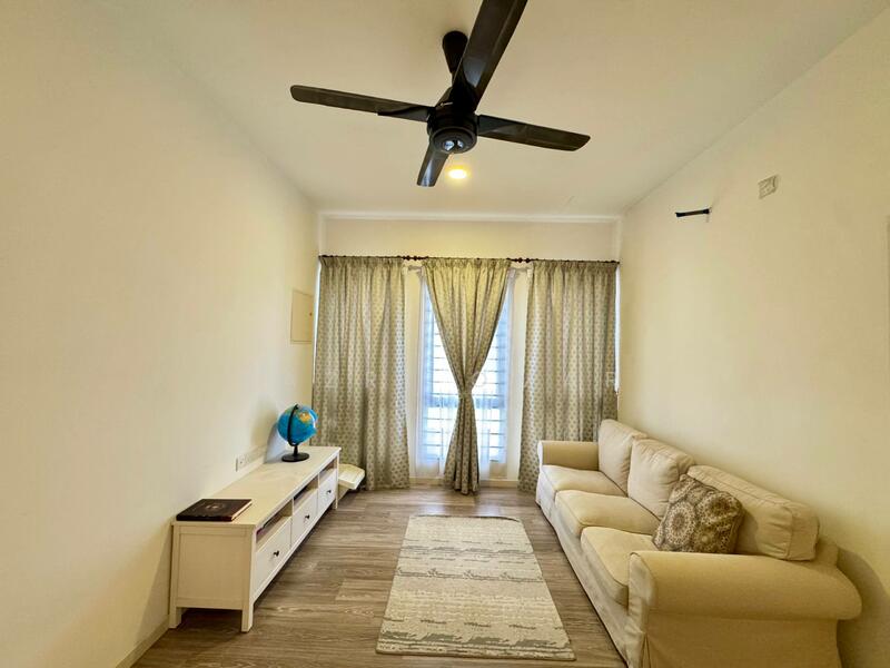 U12, Taman Cahaya Alam untuk Untuk Dijual - RM 990,000, Mac 2026 - Living Room - PropertyGuru.com.my