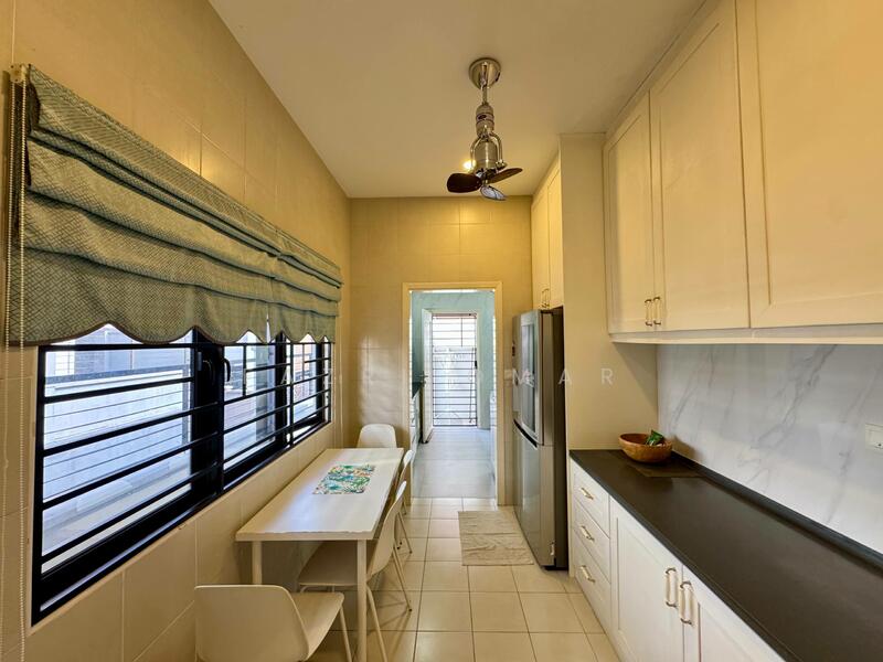 U12, Taman Cahaya Alam untuk Untuk Dijual - RM 990,000, Mac 2026 - Kitchen - PropertyGuru.com.my