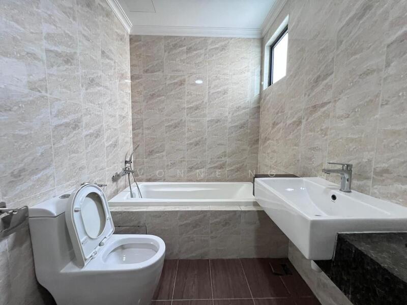 Laguna Heights (Bukit Laguna) untuk Untuk Disewa - RM 3,500 /bulan, Feb 2026 - Bathroom - PropertyGuru.com.my