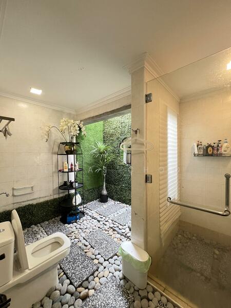 3.5-storey Terraced House for Sale in Bukit Wangsamas (Setiawangsa) - Lucas Choo - Bathroom - PropertyGuru.com.my