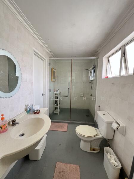 3.5-storey Terraced House for Sale in Bukit Wangsamas (Setiawangsa) - Lucas Choo - Bathroom - PropertyGuru.com.my