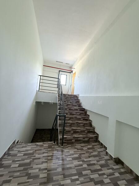 Factory for Rent in Pulau Indah (Klang) - Zenny Lim - Corridor - PropertyGuru.com.my