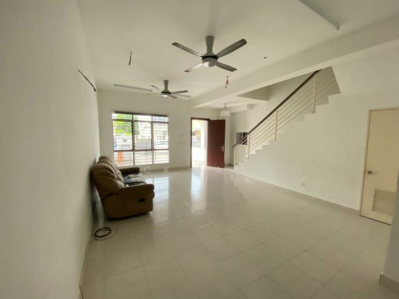 2-storey Terraced House for Sale in M Residence 2 (Rawang) - CK Sam - Living Room - PropertyGuru.com.my