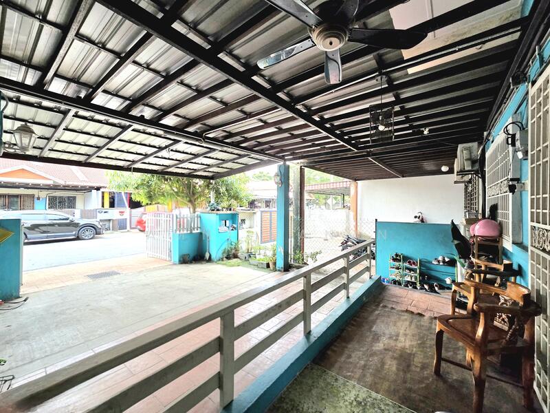 1-storey Terraced House for Sale in Kampung Rantau Panjang (Kapar) - Amni Manan - Exterior - PropertyGuru.com.my