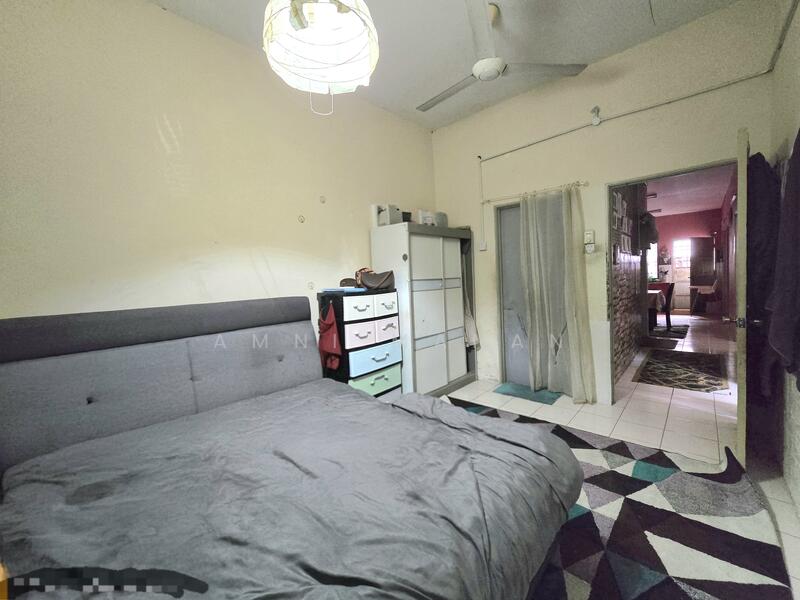 1-storey Terraced House for Sale in Kampung Rantau Panjang (Kapar) - Amni Manan - Bedroom - PropertyGuru.com.my