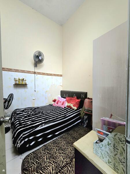 1-storey Terraced House for Sale in Kampung Rantau Panjang (Kapar) - Amni Manan - Bedroom - PropertyGuru.com.my