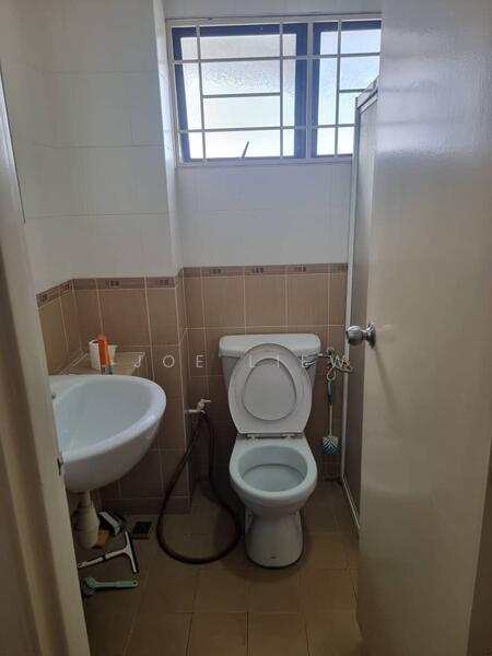 Desa Permai untuk Untuk Disewa - RM 1,800 /bulan, Feb 2026 - Bathroom - PropertyGuru.com.my